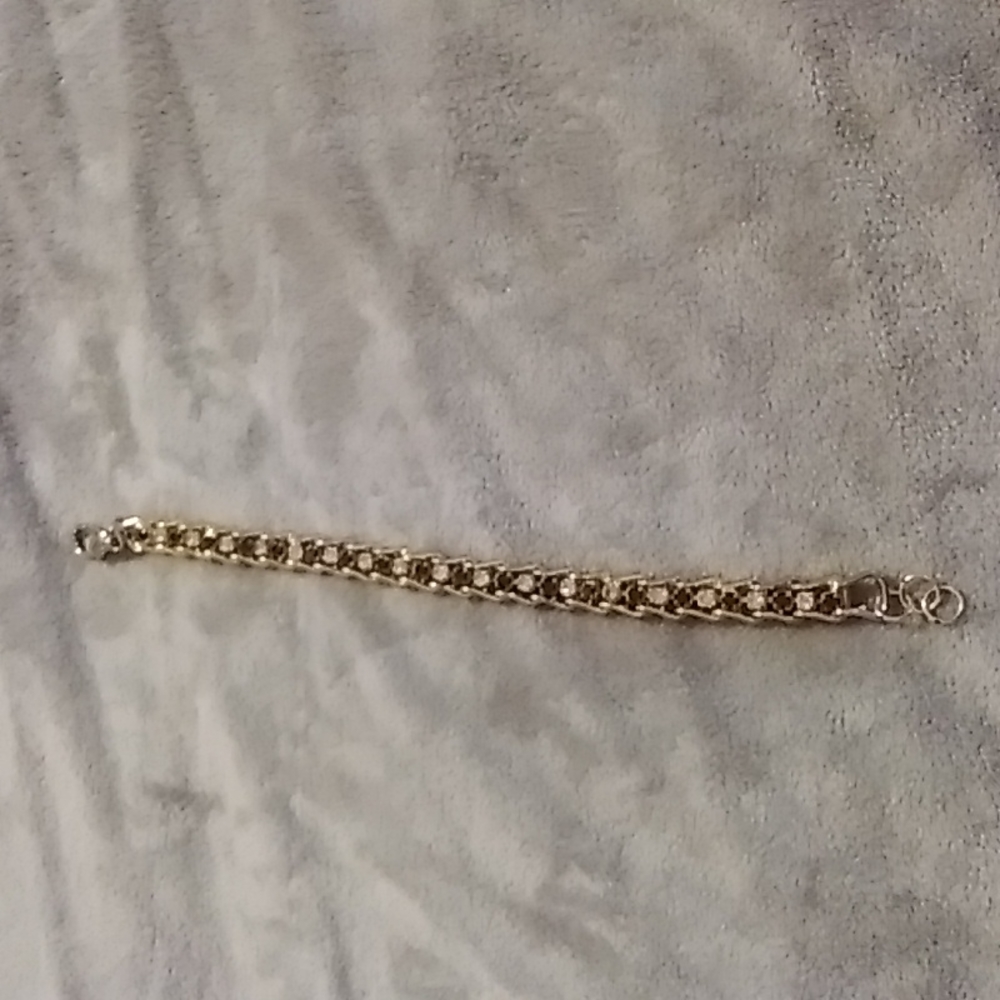 GOLD LOOK TENNIS BRACELET
